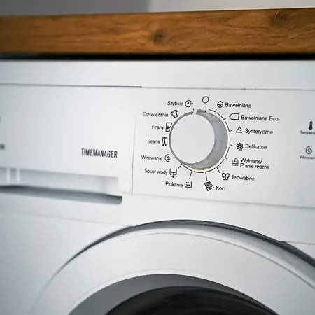 Comfy Studio. Center. *