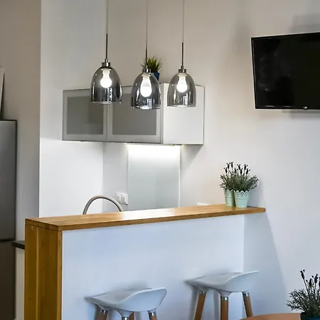 Comfy Studio. Center. * Varşova